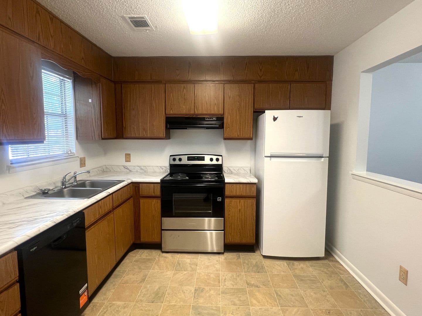 Warner Robins House: 124 Tallulah Tr