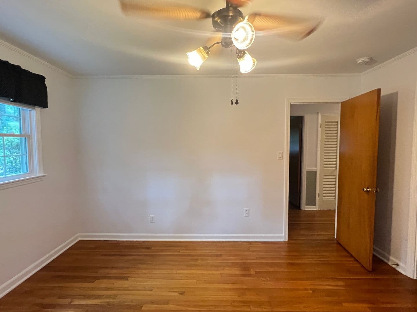 Macon House: 1943 Birchwood Way