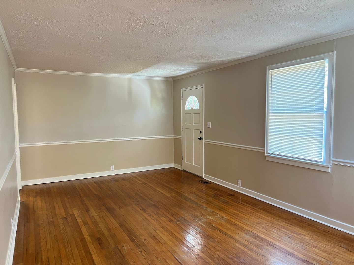 Macon House: 2581 Old Holton Rd