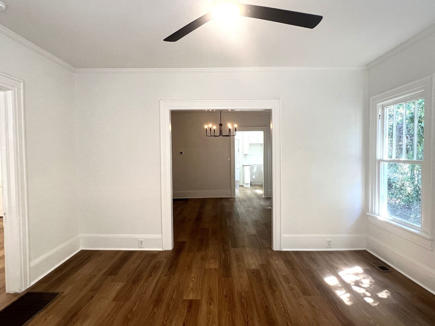 Macon House: 133 Desoto Pl