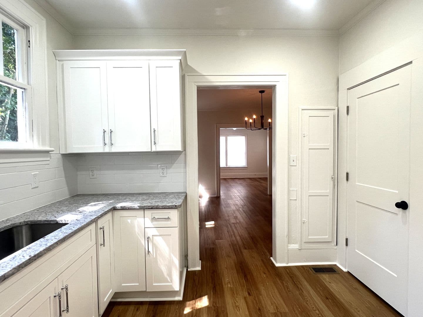 Macon House: 133 Desoto Pl