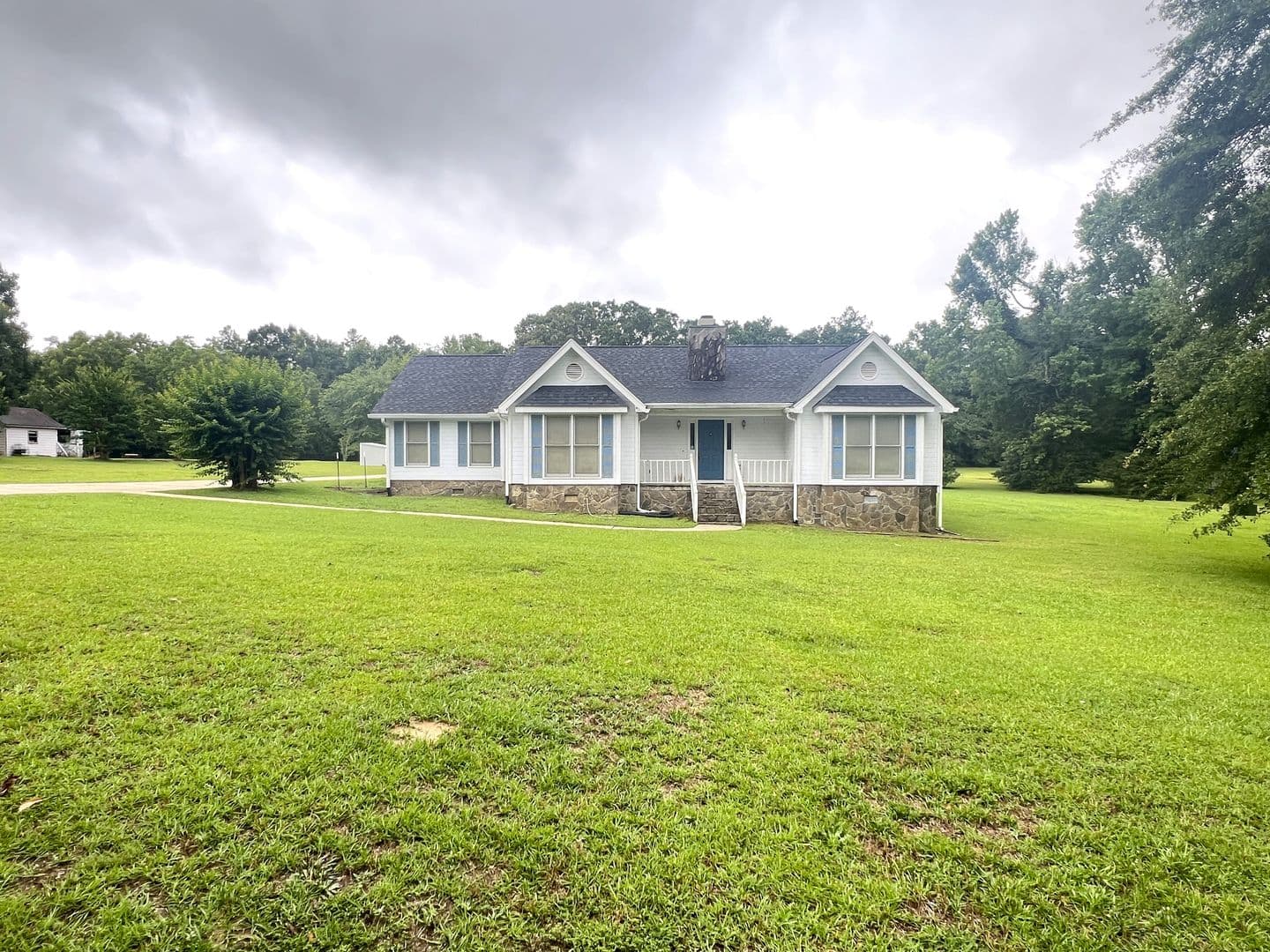 Kathleen House: 178 Woodard Rd