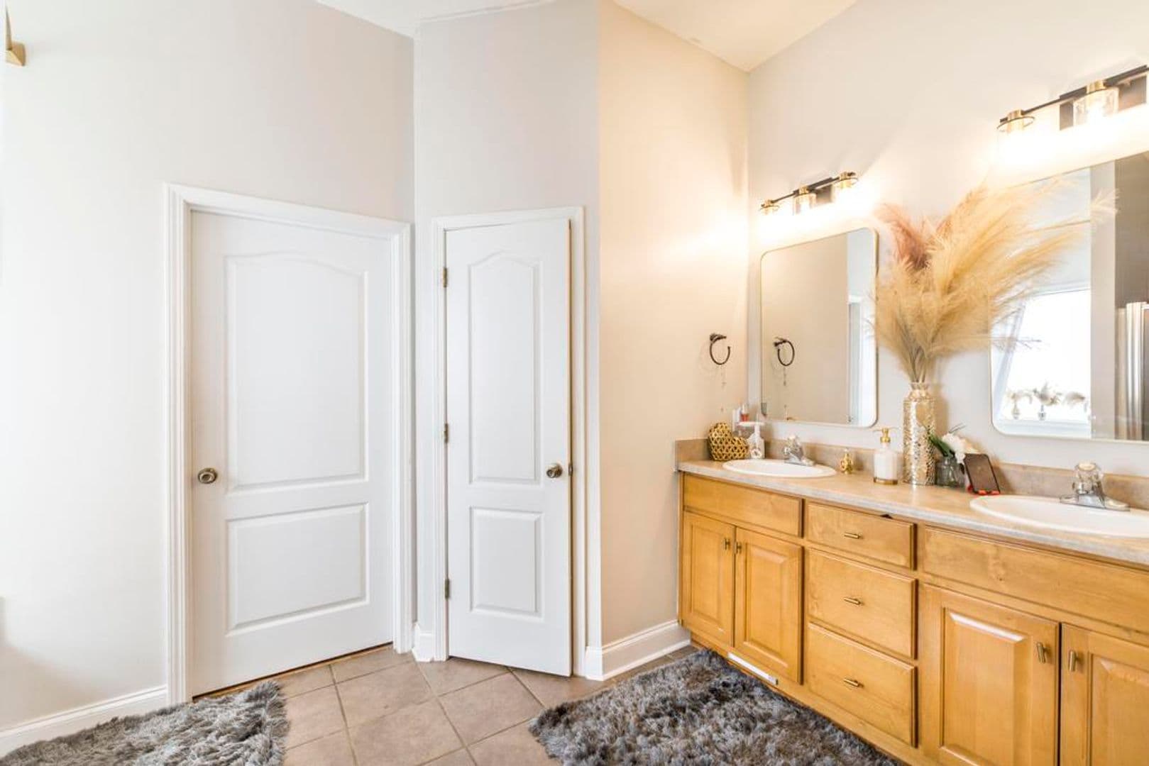 Centerville House: 504 Eagle Springs Dr