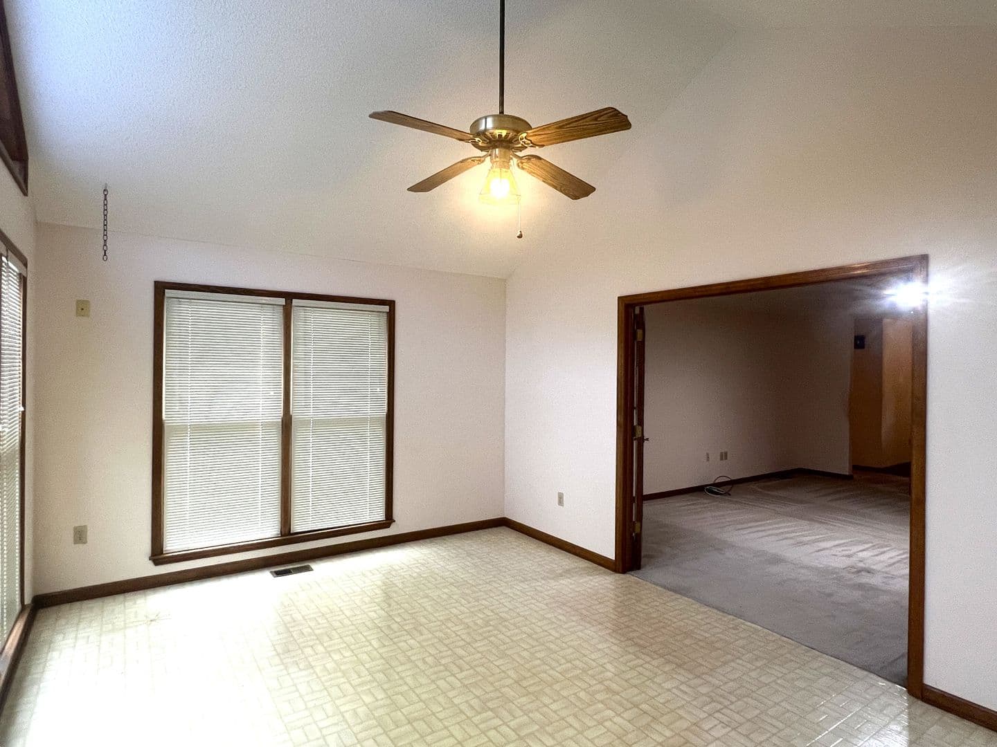 Kathleen House: 178 Woodard Rd