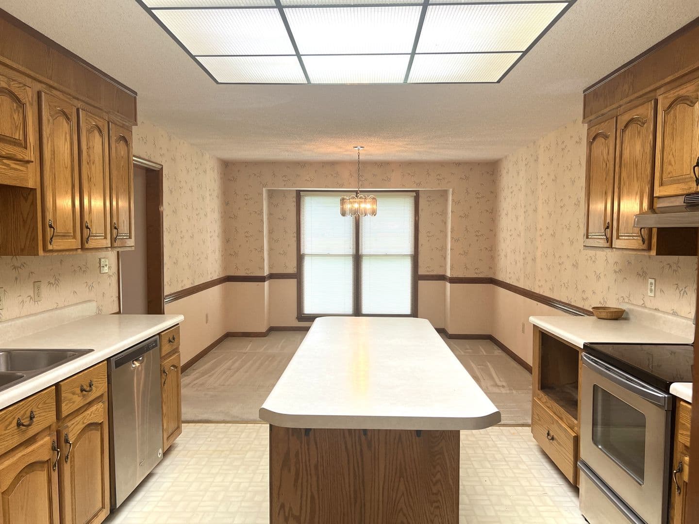 Kathleen House: 178 Woodard Rd