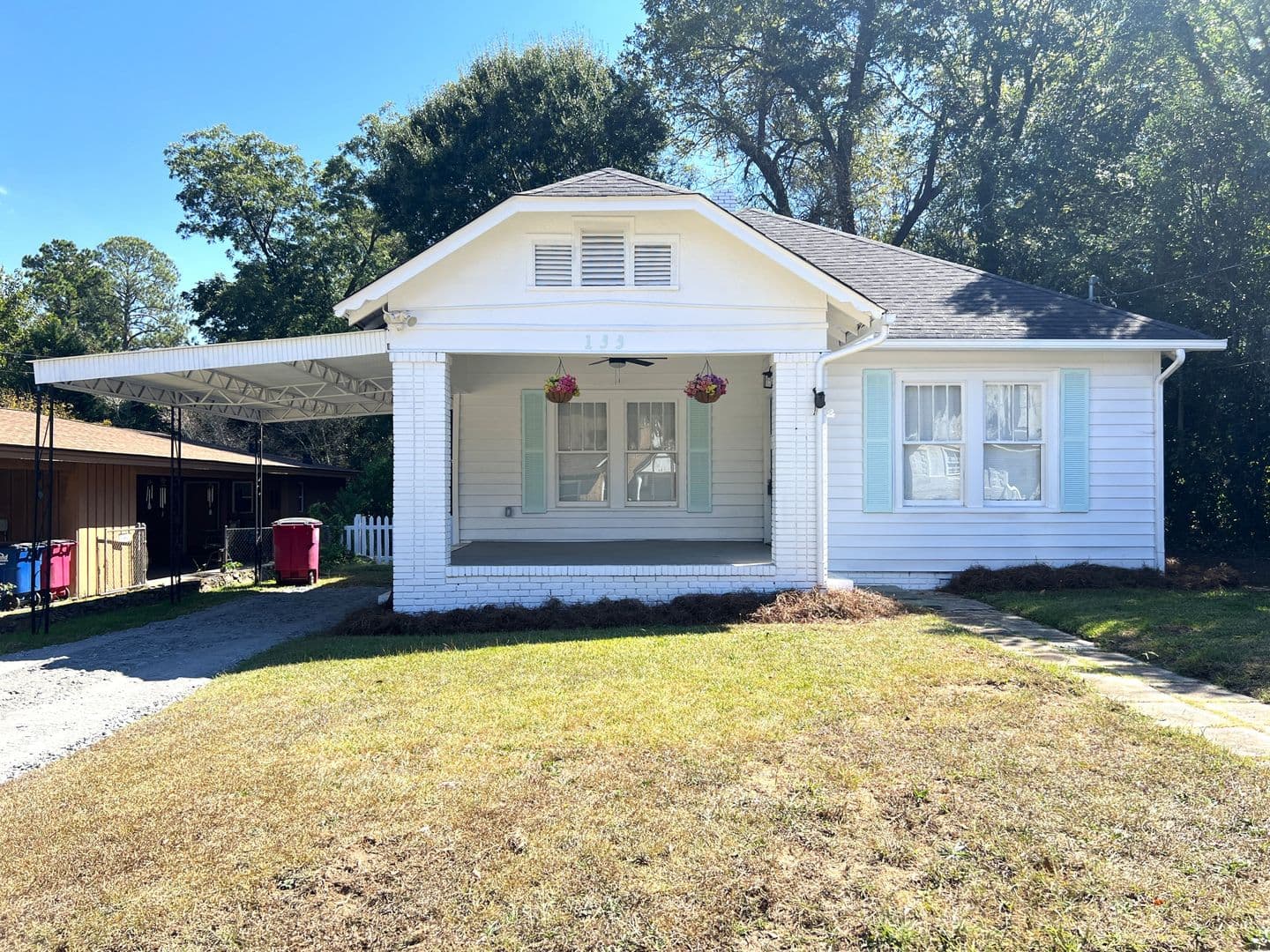 Macon House: 133 Desoto Pl