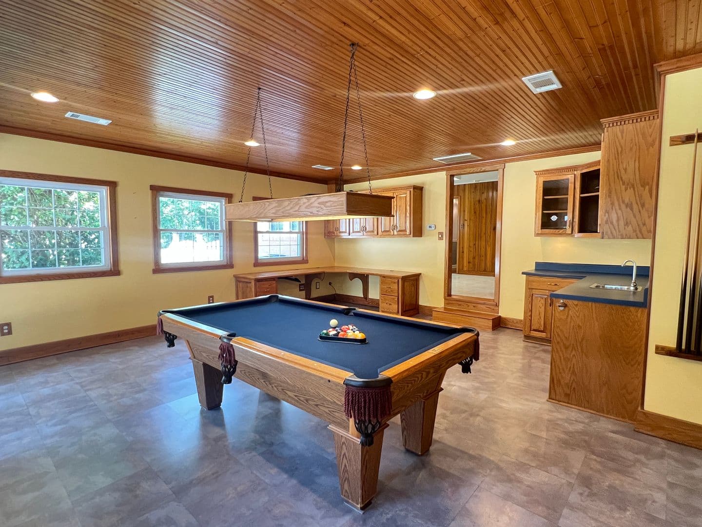 Macon House: 1943 Birchwood Way