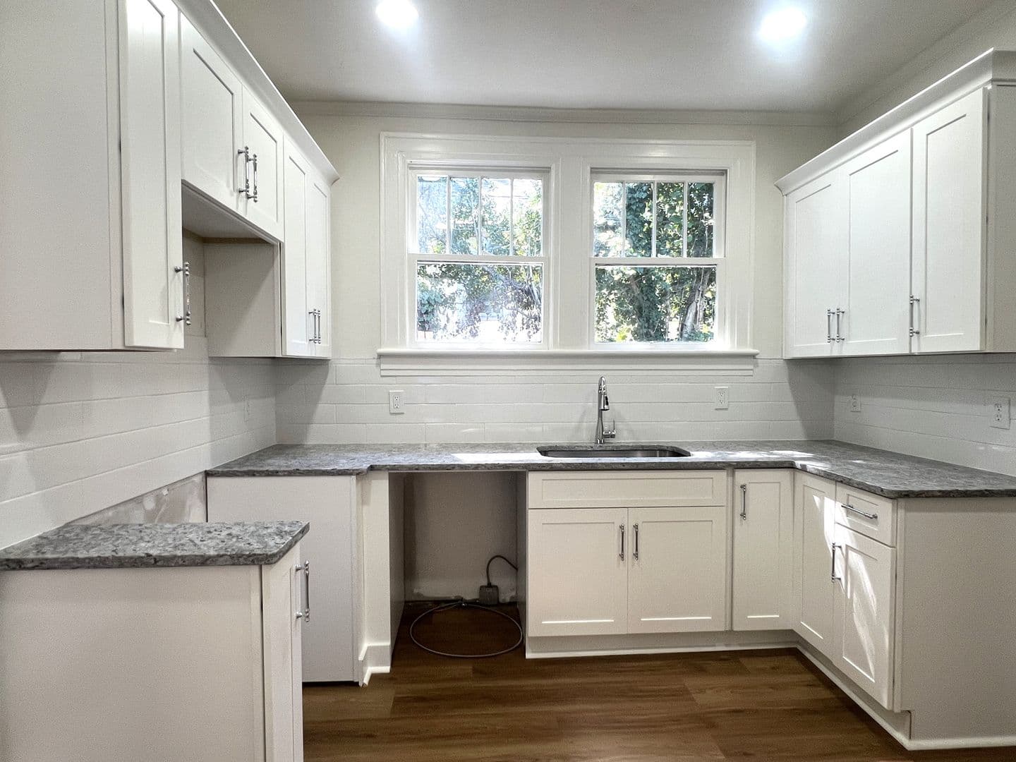 Macon House: 133 Desoto Pl