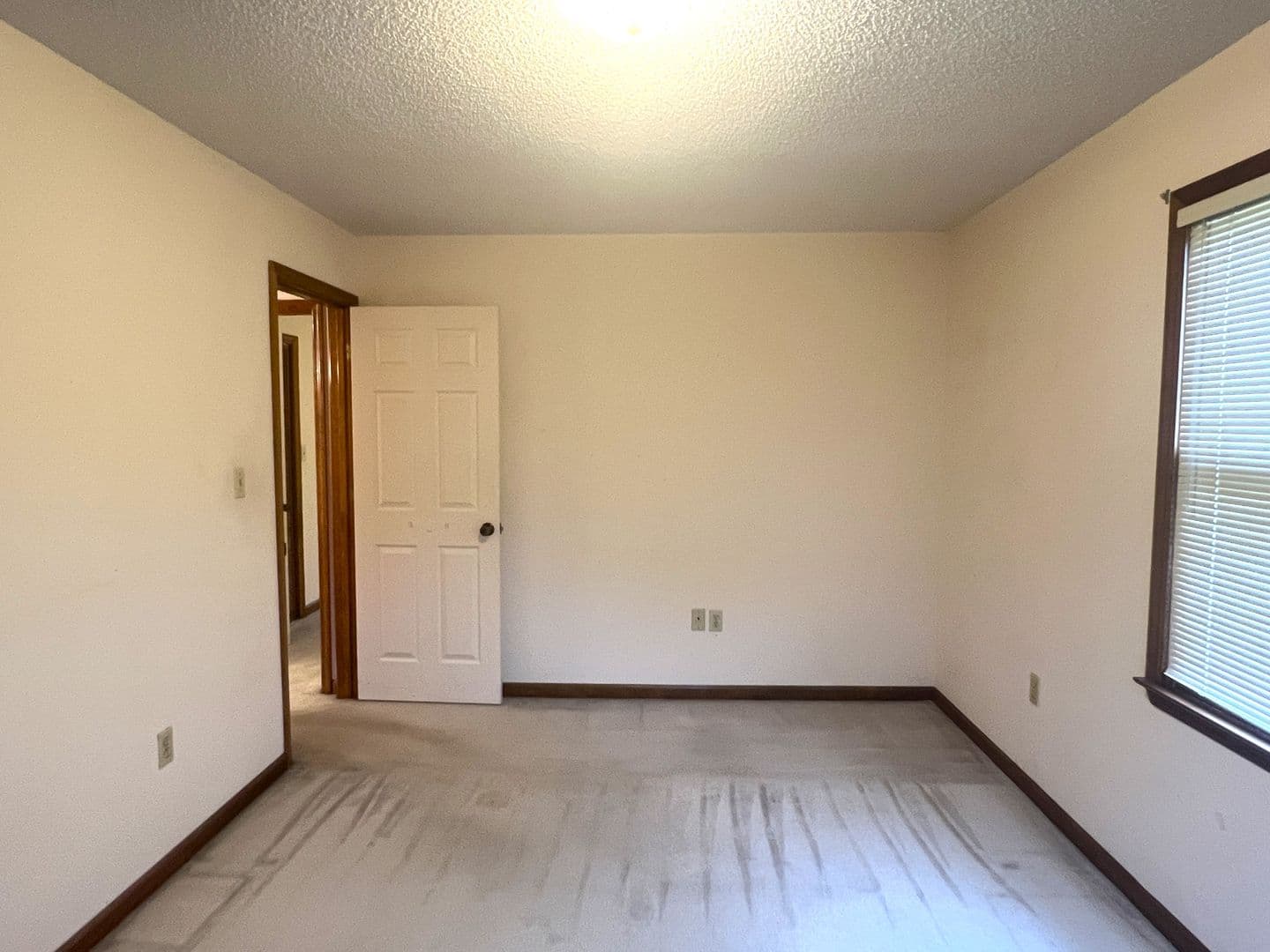 Kathleen House: 178 Woodard Rd