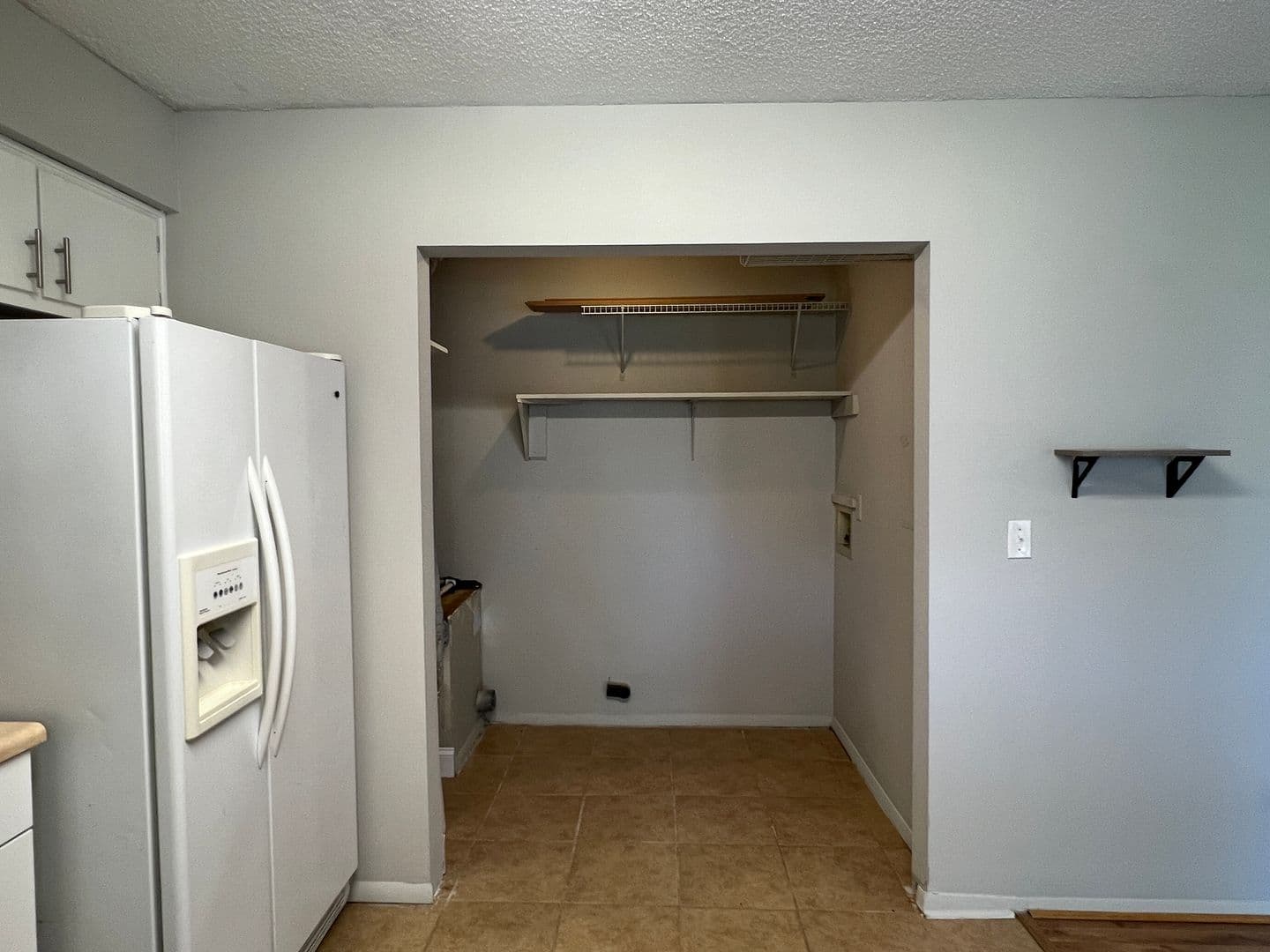 Bonaire House: 620 Maplewood Dr