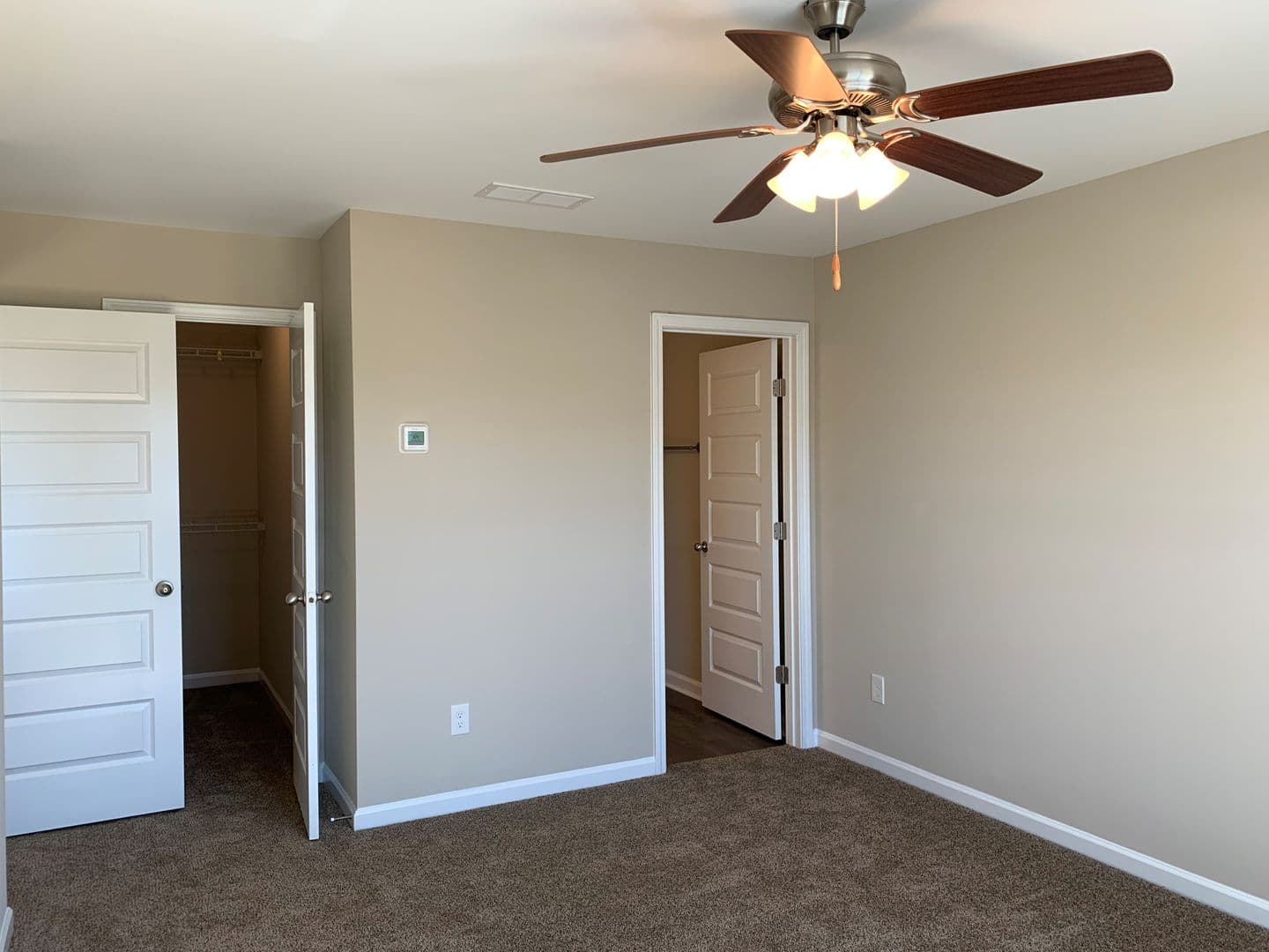 Macon House: 305 Pond View Rd