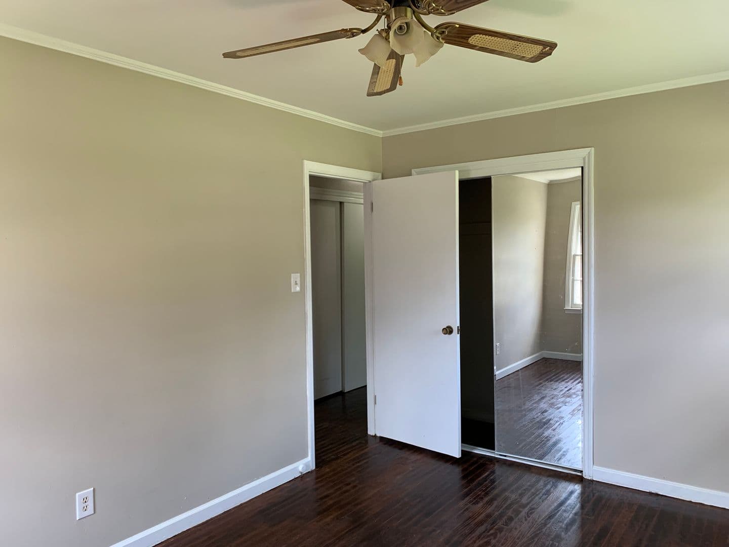 Macon House: 3240 Commodore Dr.