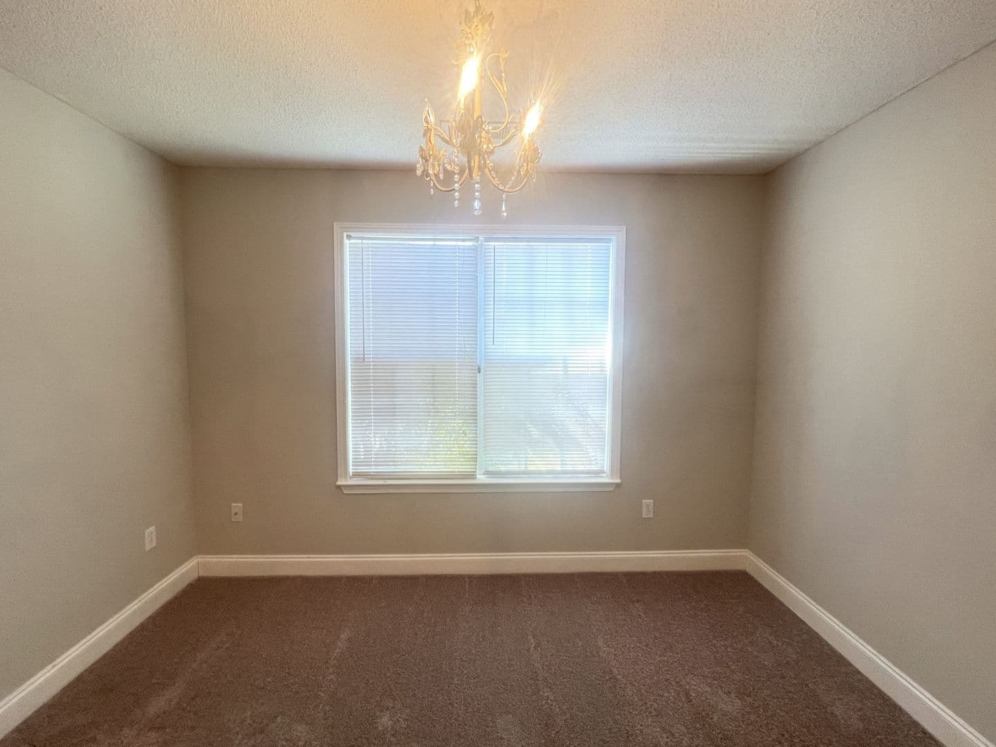 Byron House: 416 Covington Cove