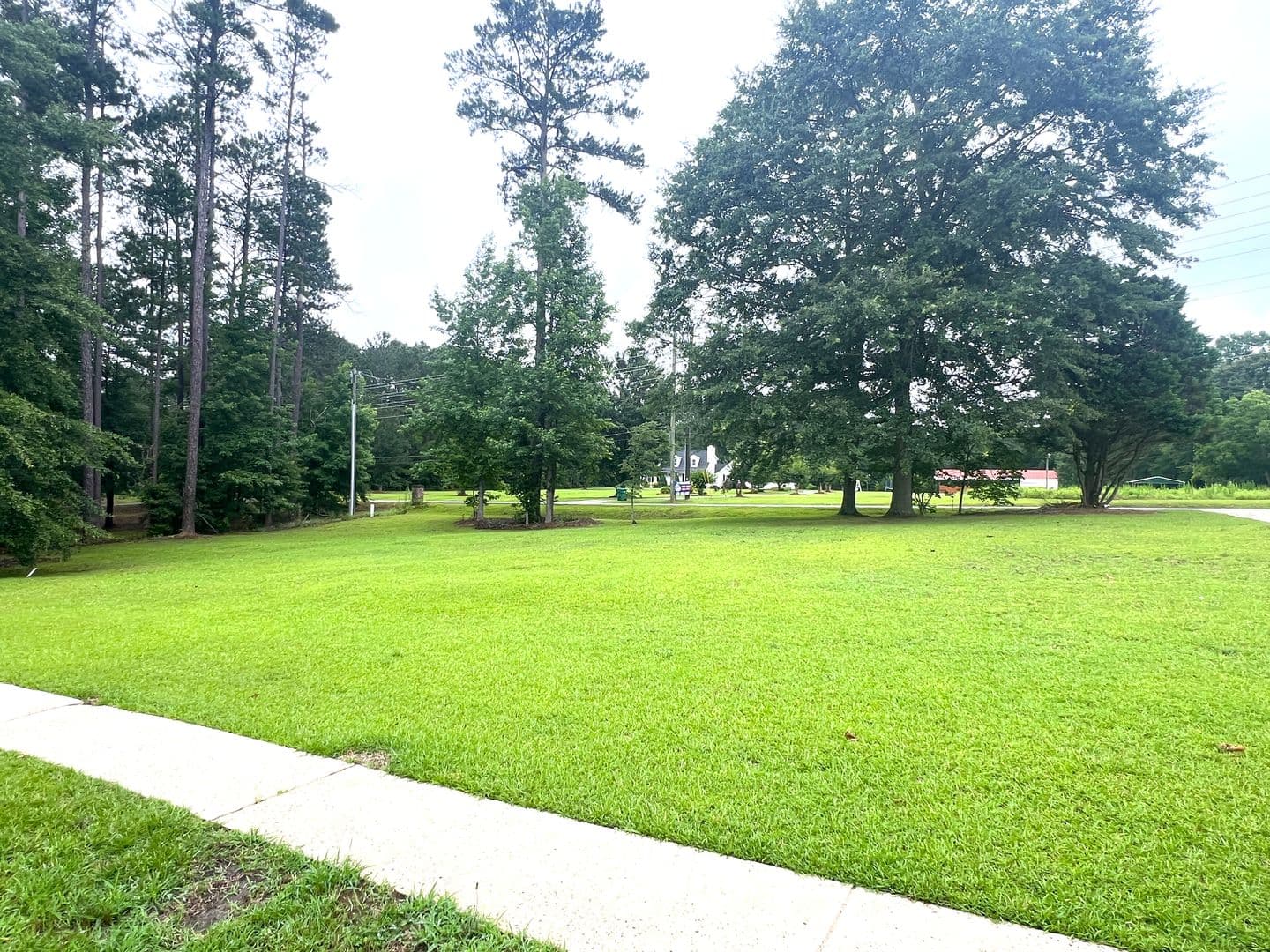 Kathleen House: 178 Woodard Rd