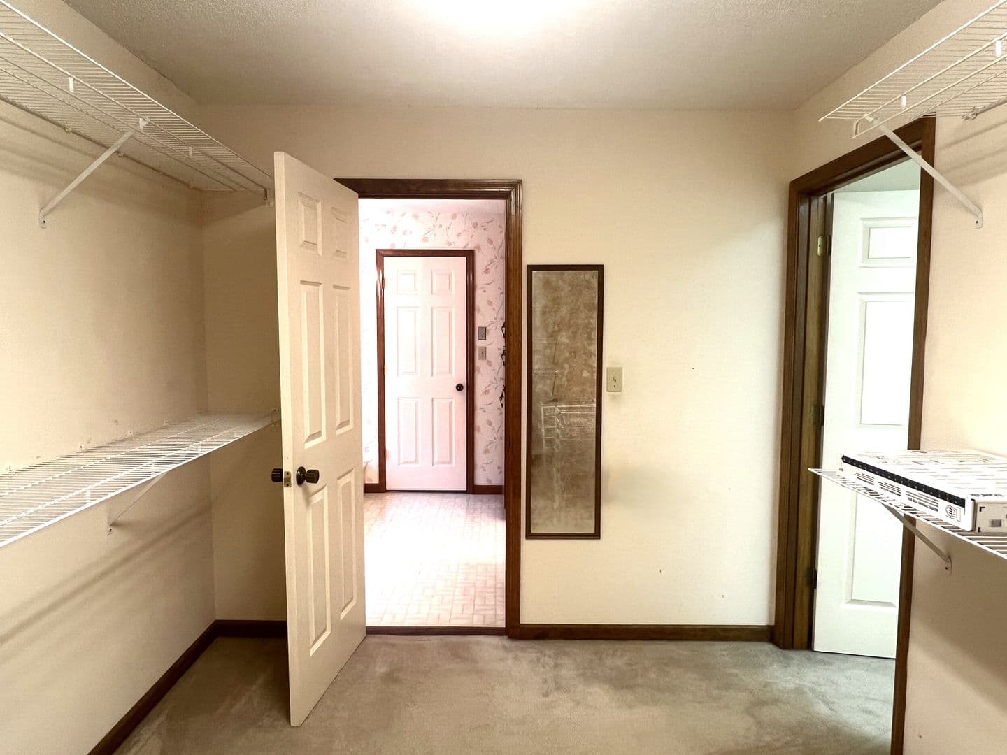 Kathleen House: 178 Woodard Rd