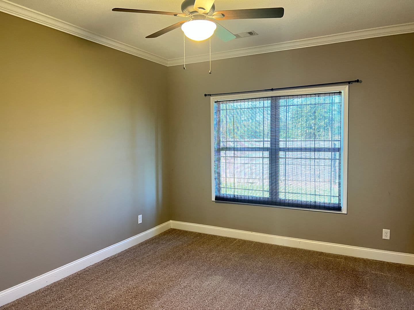 Bonaire House: 211 Ledford Way