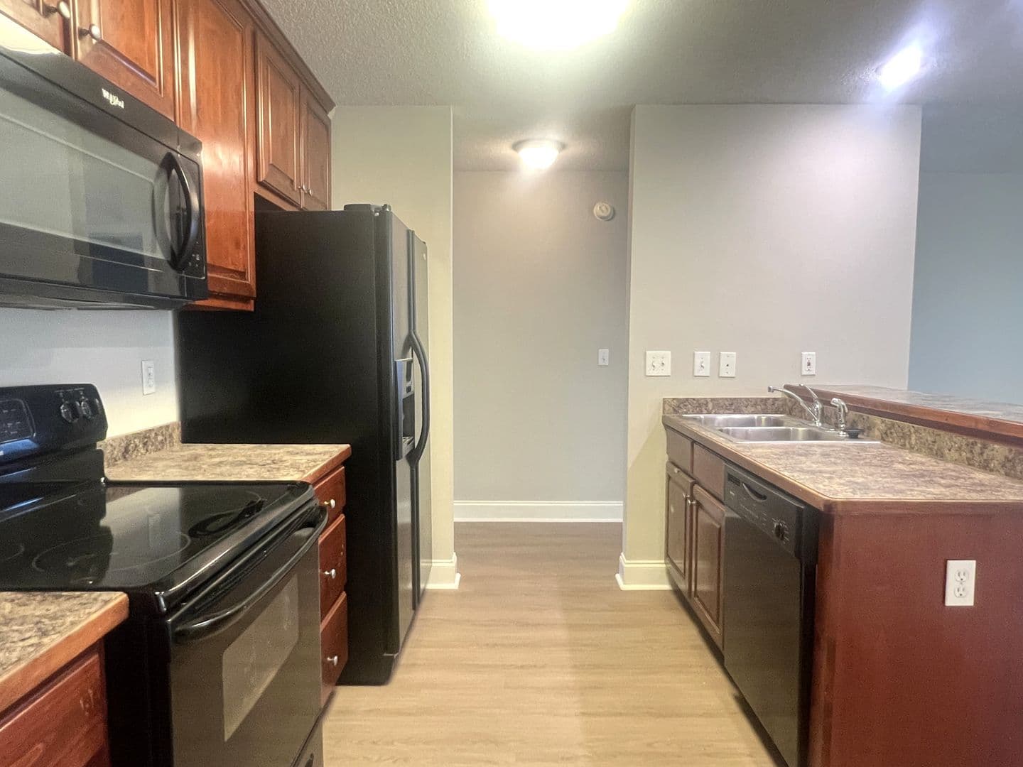 Byron House: 416 Covington Cove