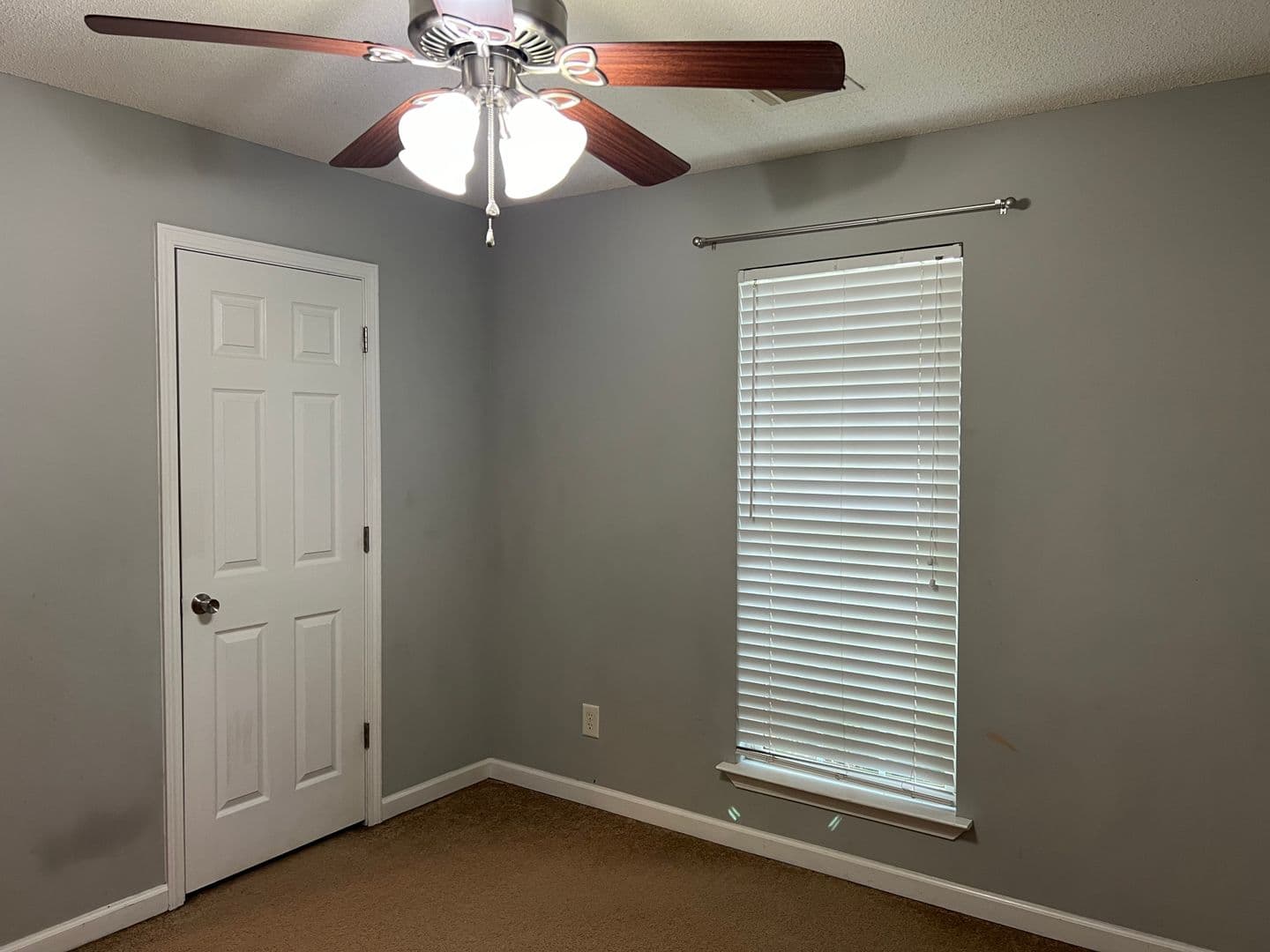 Warner Robins House: 113 Marcelline Ct