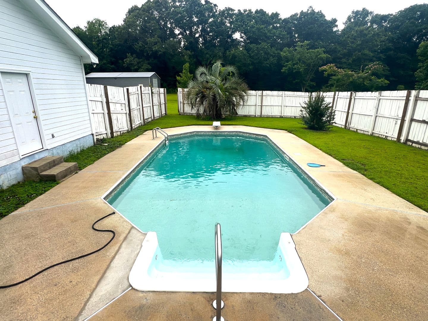 Kathleen House: 178 Woodard Rd