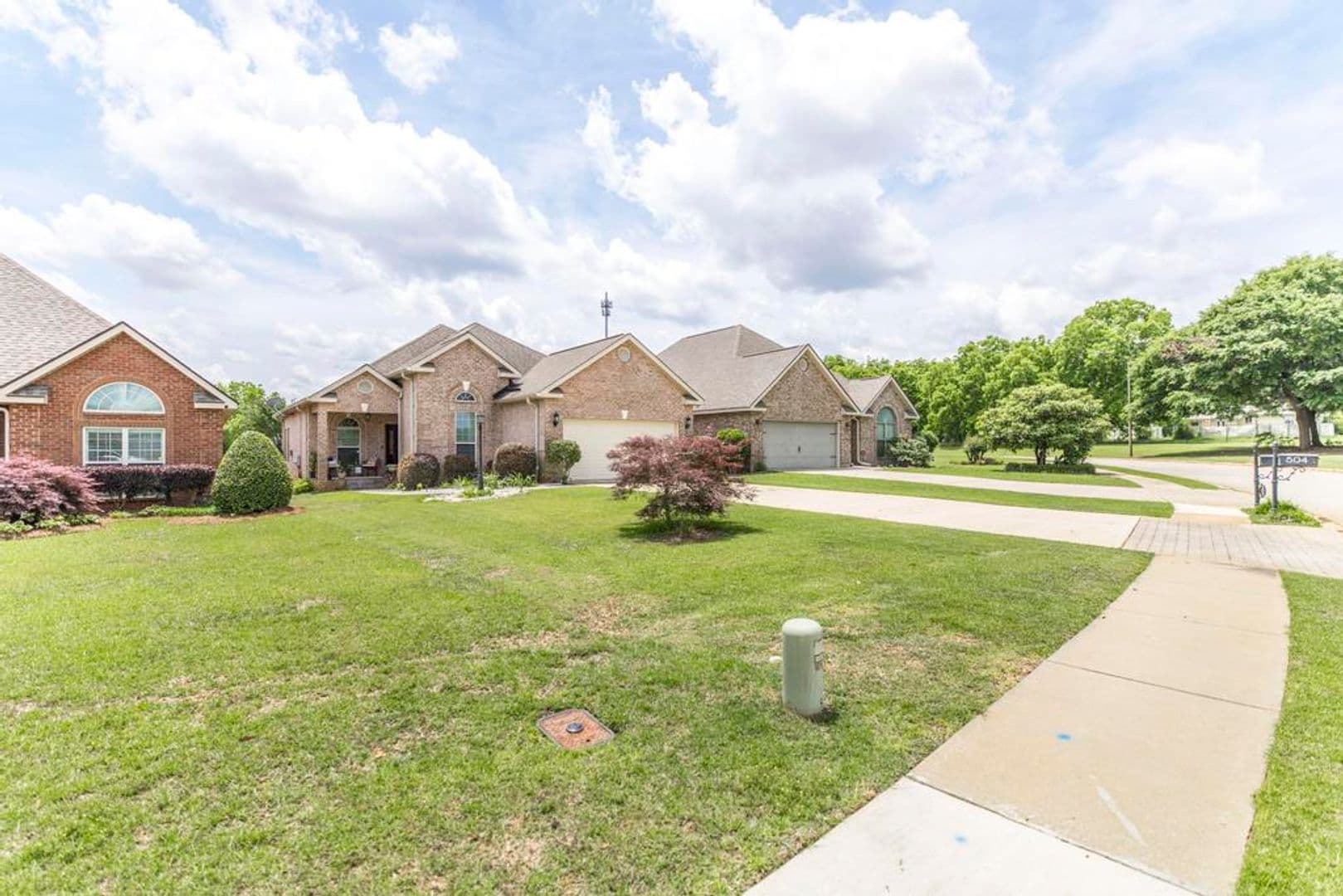 Centerville House: 504 Eagle Springs Dr