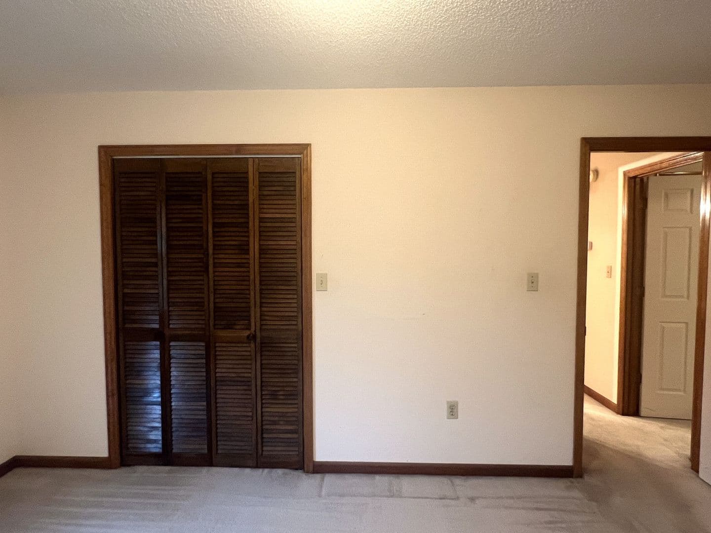 Kathleen House: 178 Woodard Rd
