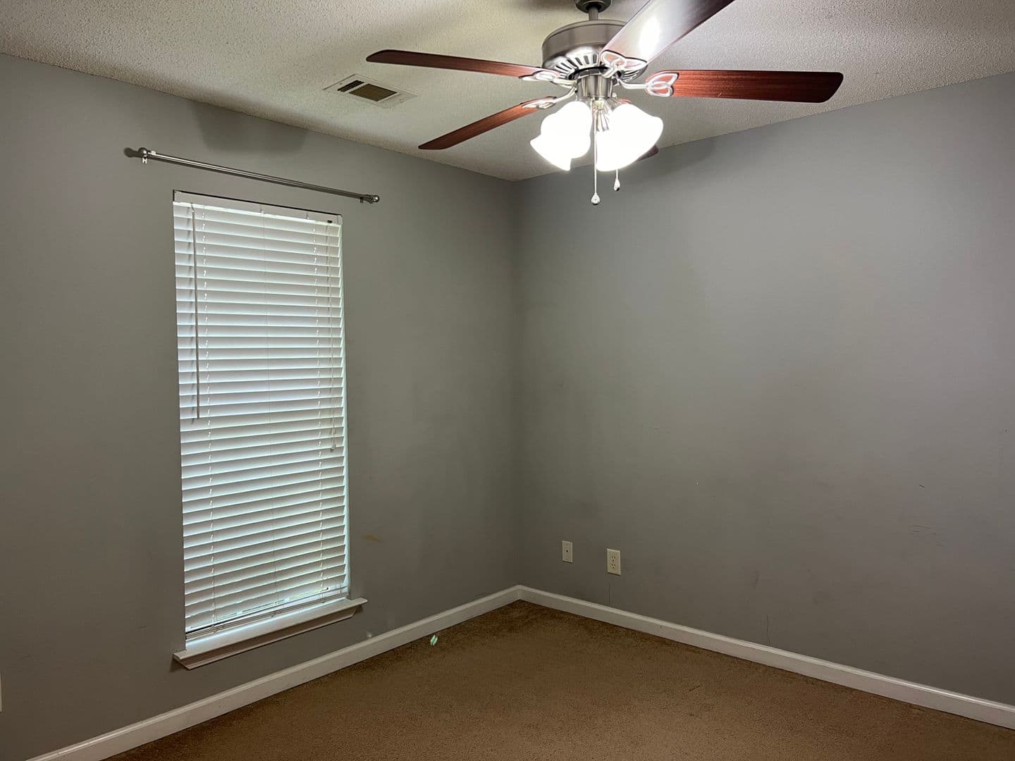 Warner Robins House: 113 Marcelline Ct