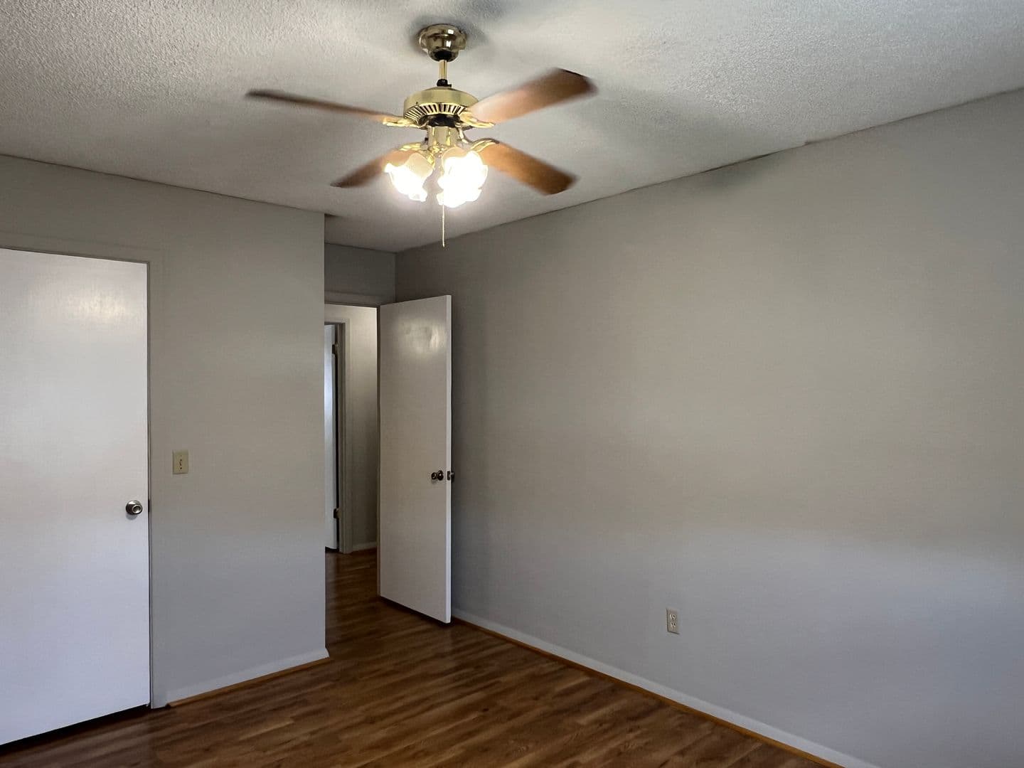 Bonaire House: 620 Maplewood Dr