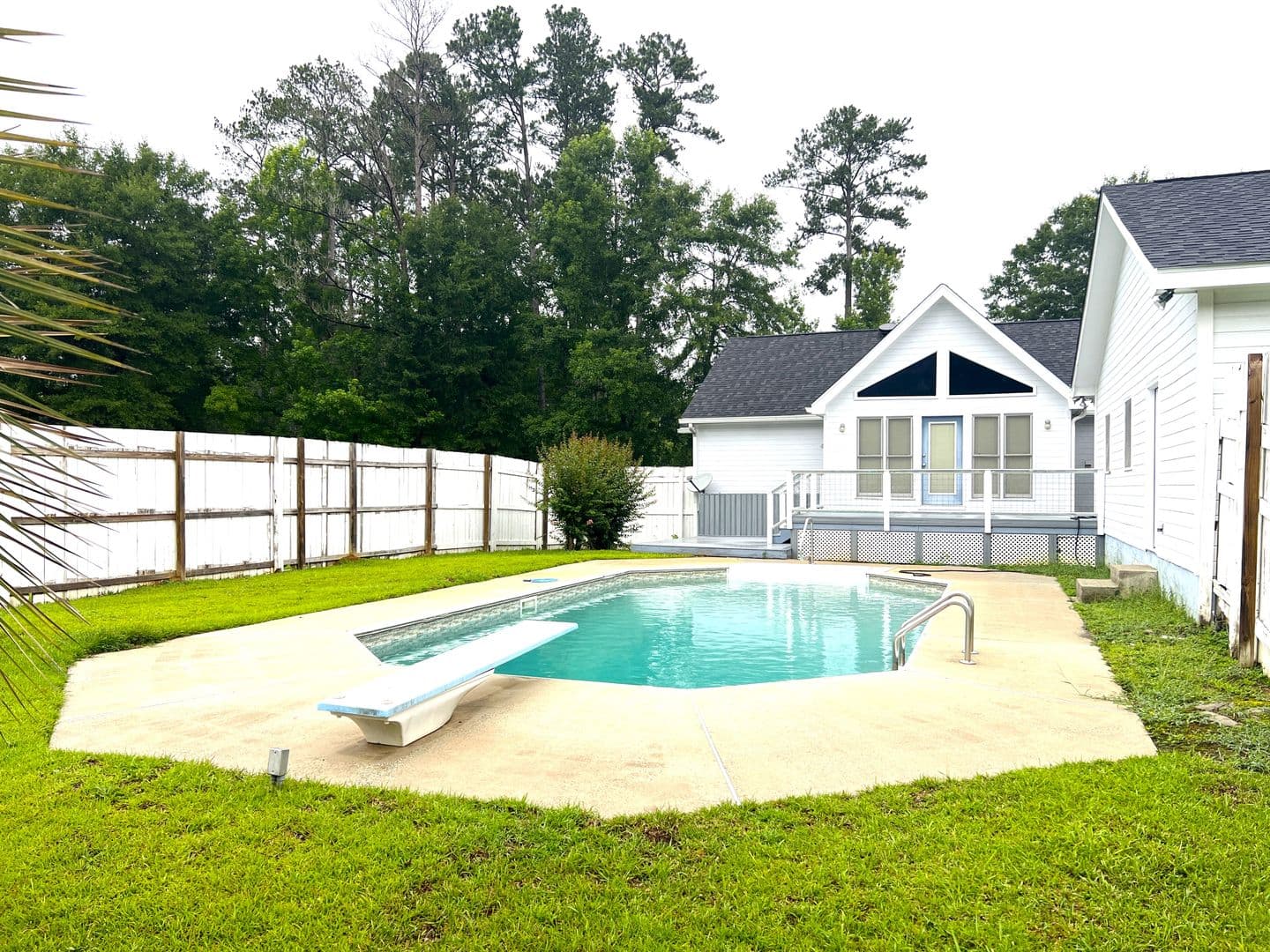 Kathleen House: 178 Woodard Rd