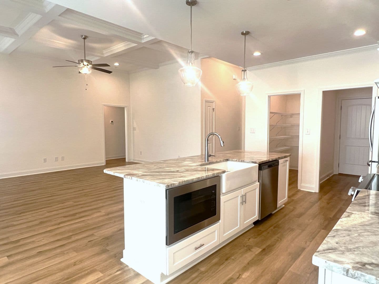 Kathleen House: 120 Field View Ln
