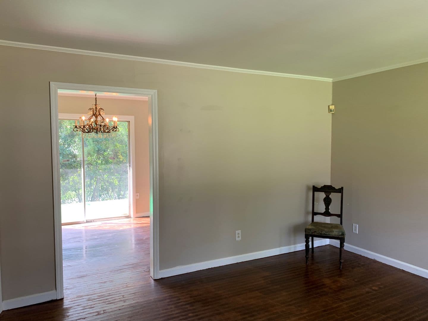 Macon House: 3240 Commodore Dr.