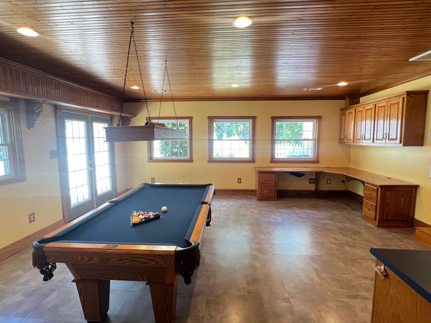 Macon House: 1943 Birchwood Way