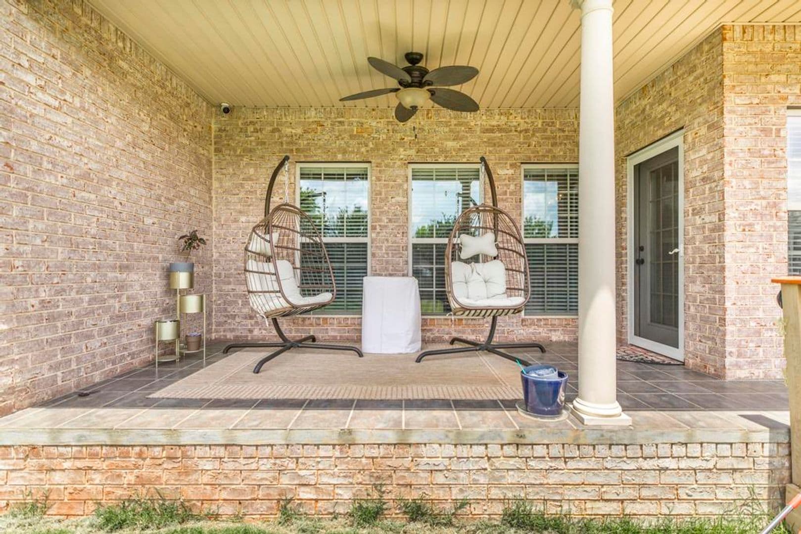 Centerville House: 504 Eagle Springs Dr