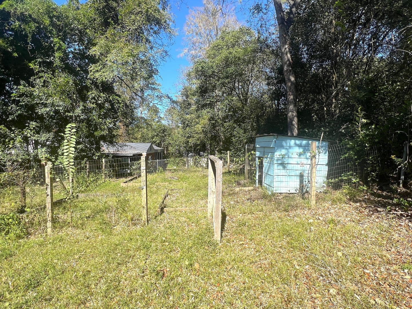 Macon House: 2581 Old Holton Rd