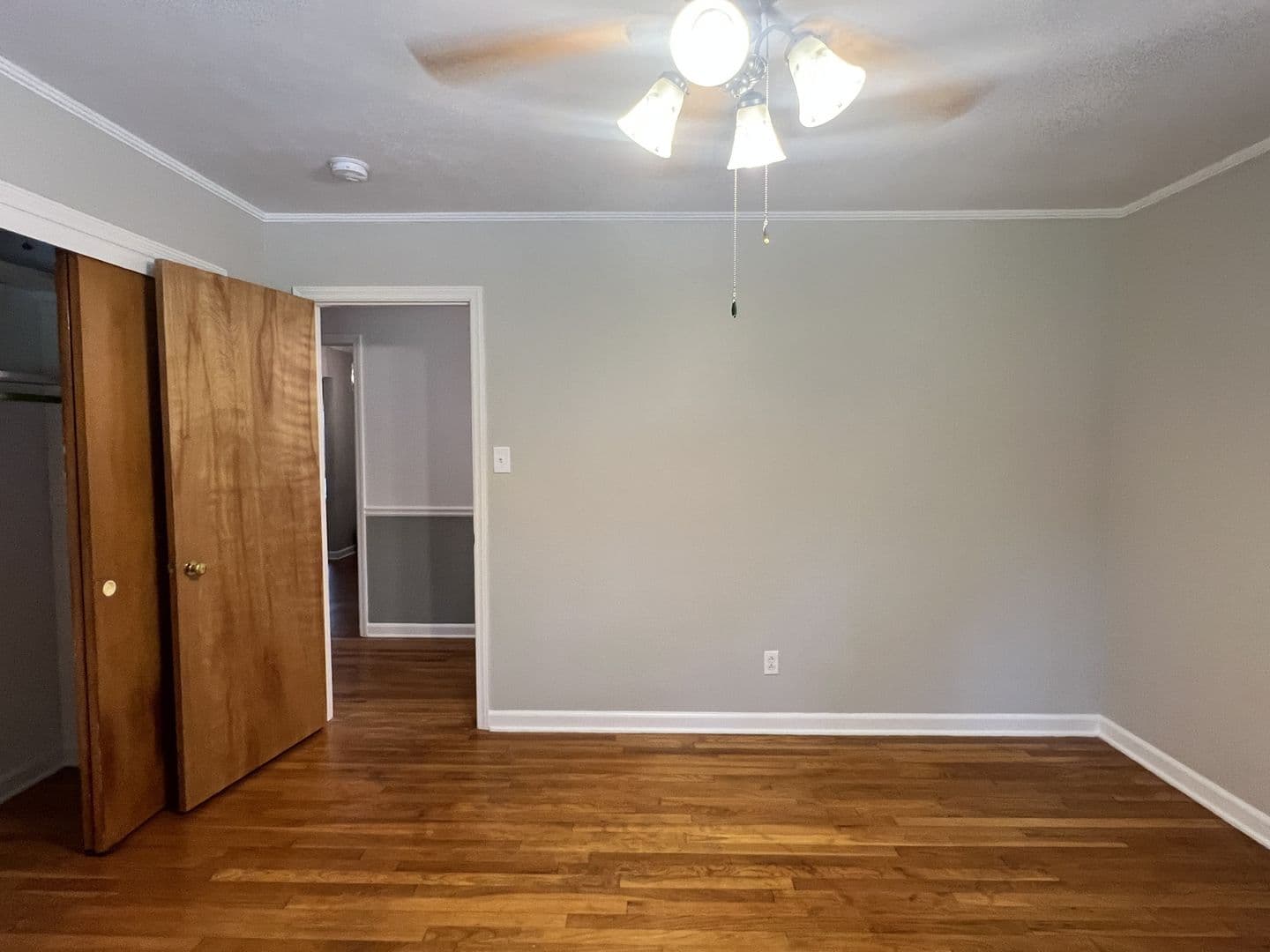 Macon House: 1943 Birchwood Way