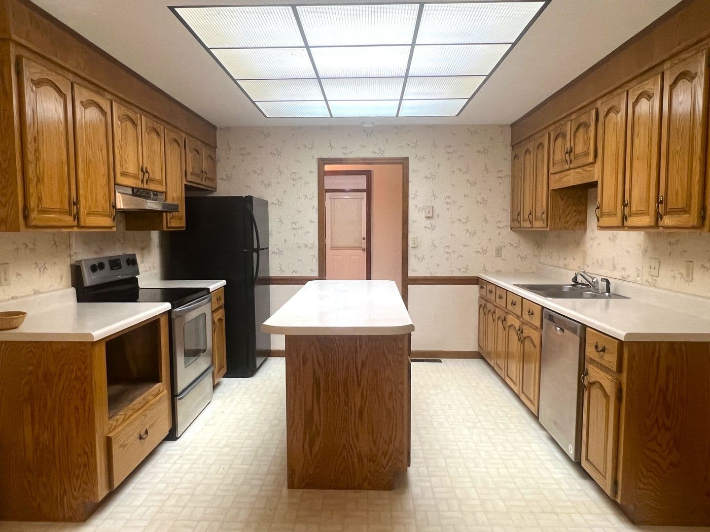 Kathleen House: 178 Woodard Rd