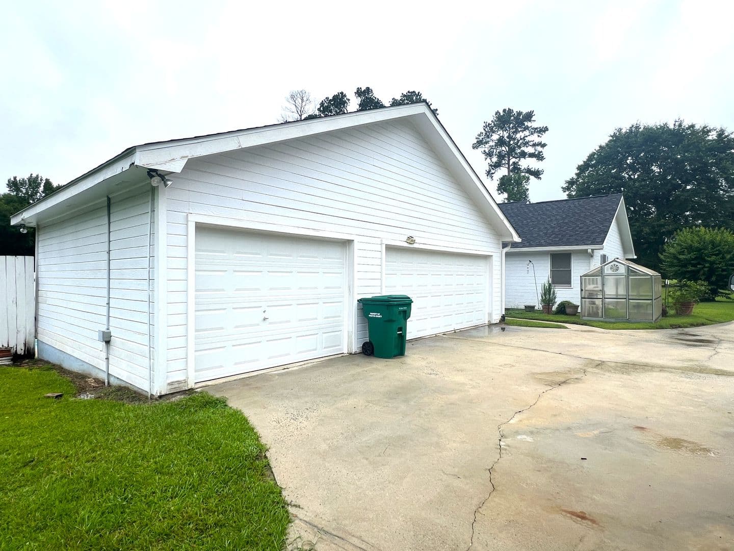 Kathleen House: 178 Woodard Rd
