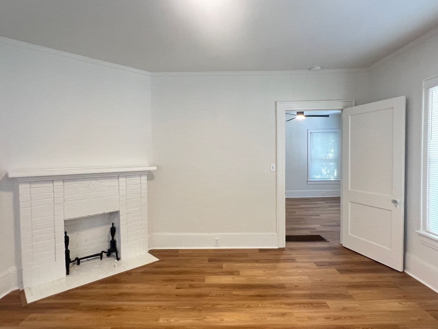 Macon House: 133 Desoto Pl