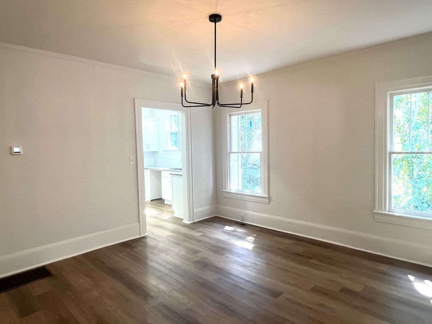 Macon House: 133 Desoto Pl