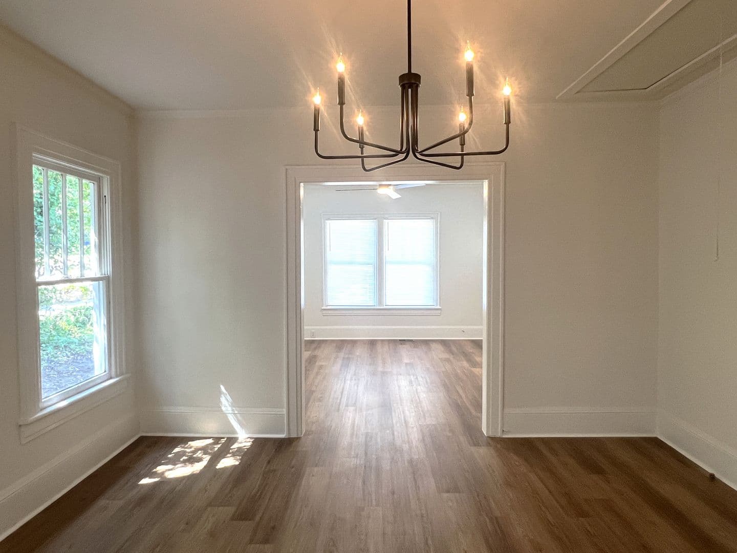 Macon House: 133 Desoto Pl