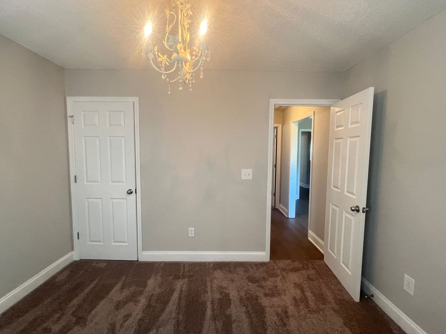 Byron House: 416 Covington Cove