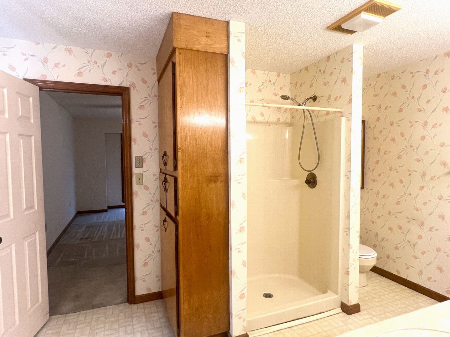 Kathleen House: 178 Woodard Rd