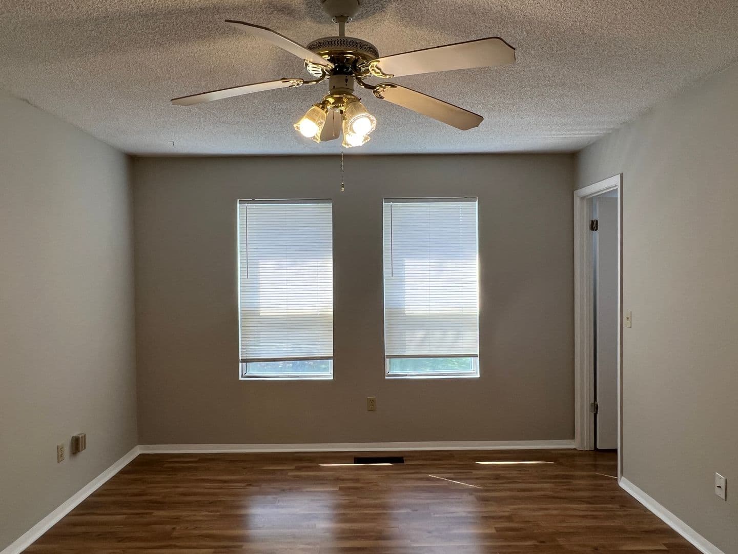 Bonaire House: 620 Maplewood Dr