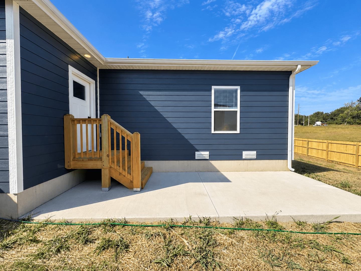 Springfield House: 5163 W Crestmere Drive