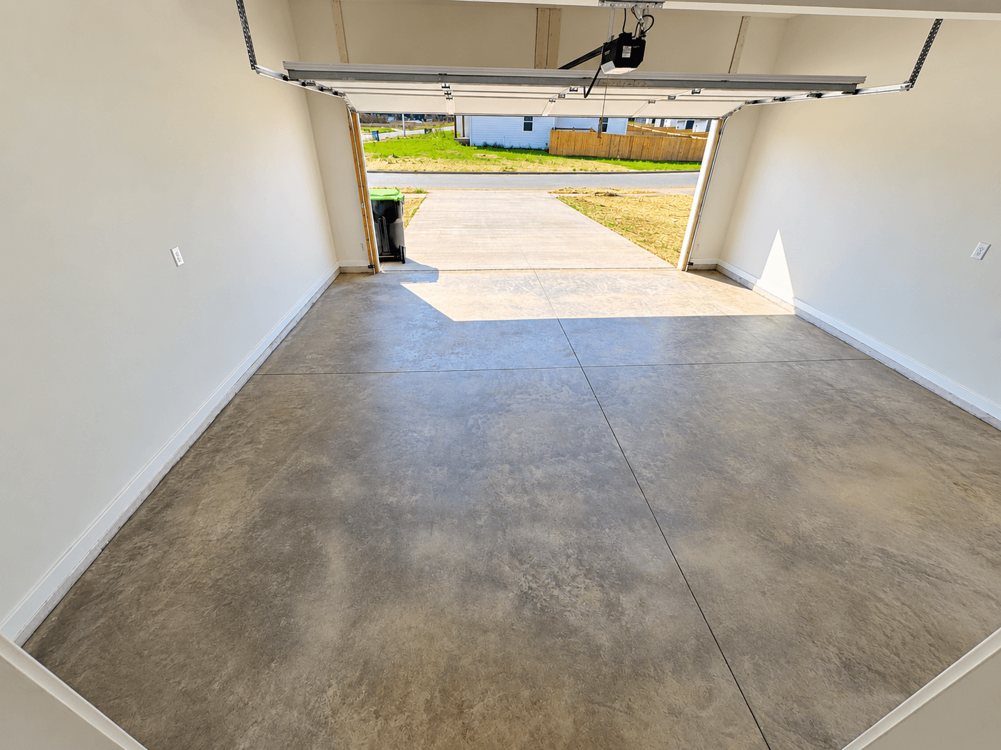 Springfield House: 5150 W Josh St
