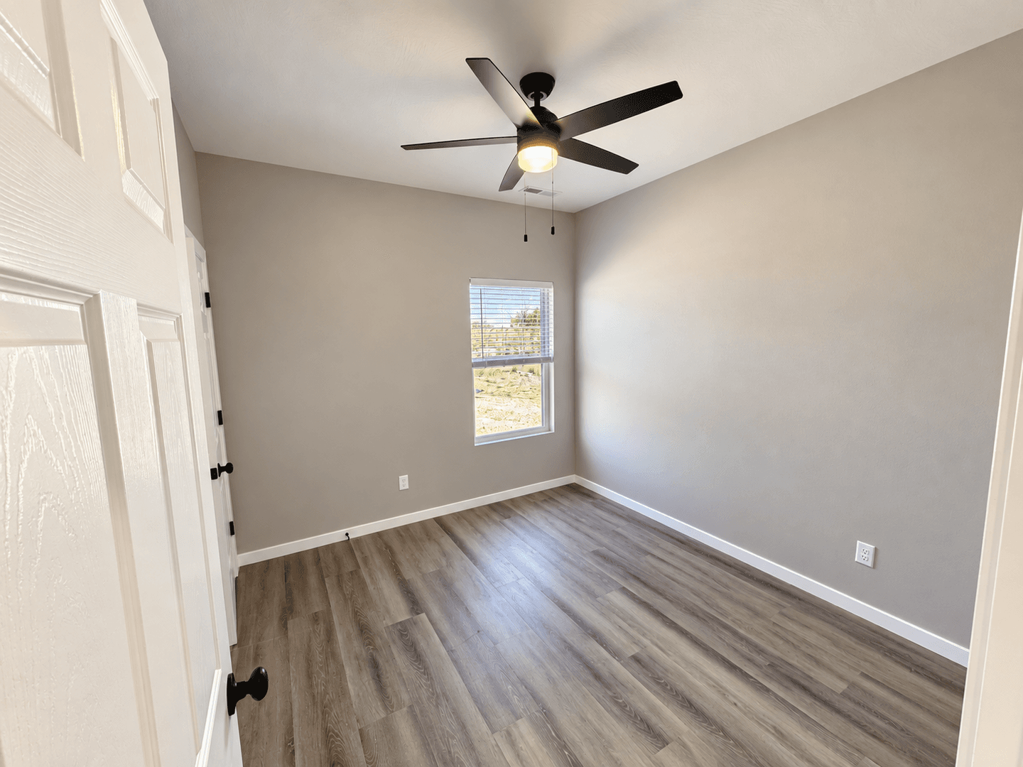 Springfield House: 5163 W Crestmere Drive