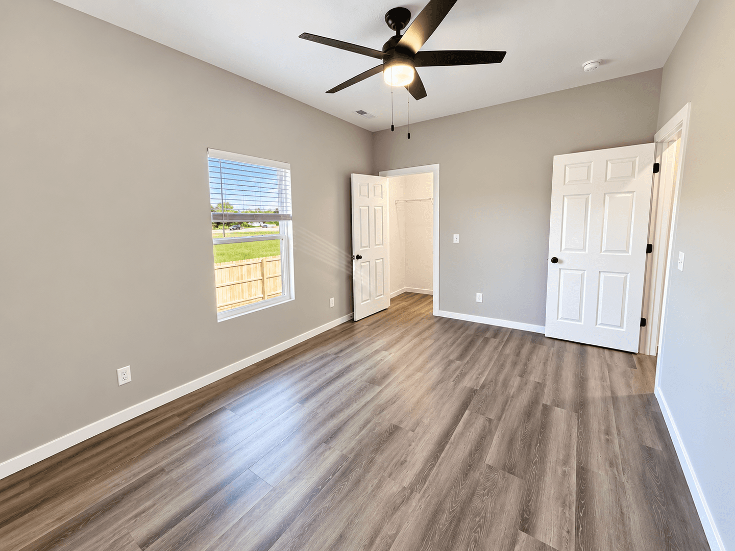 Springfield House: 5157 W Crestmere Drive