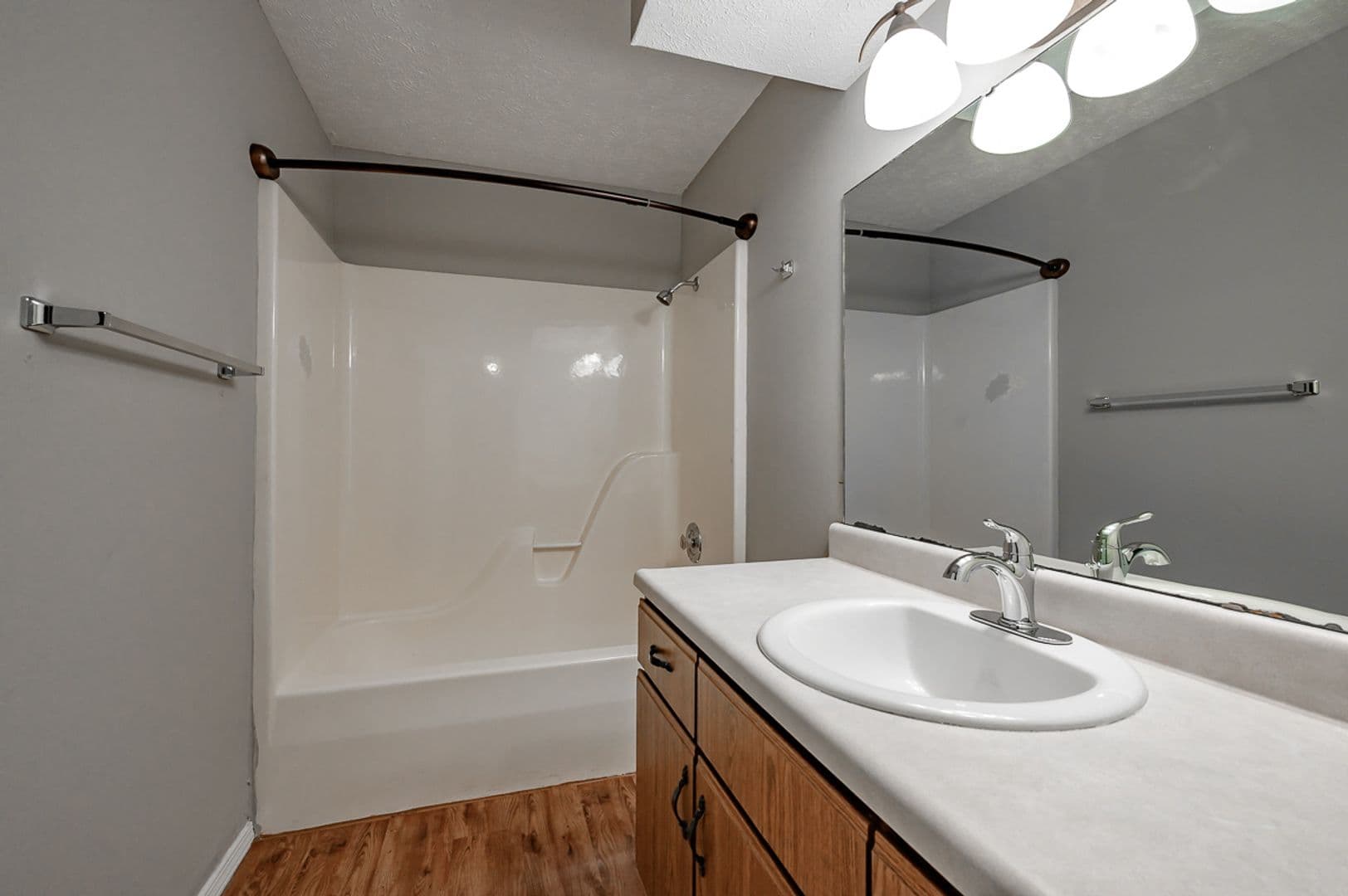 Springfield House: 4504 West La Casa Street