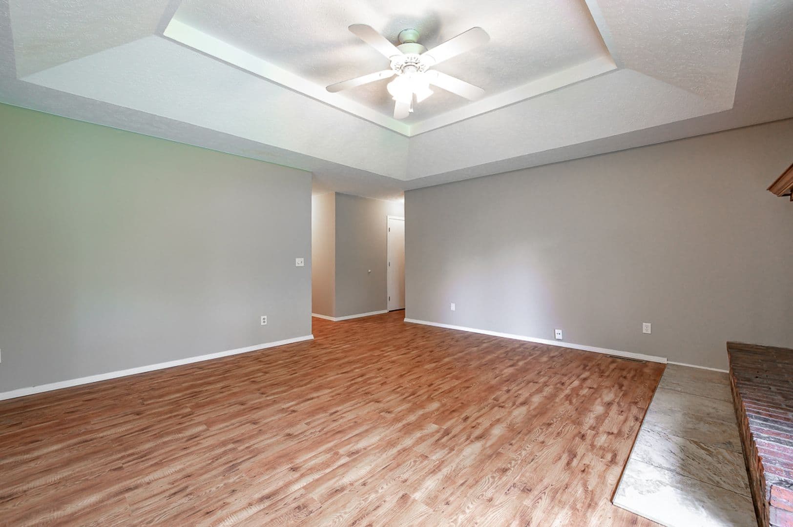 Springfield House: 4504 West La Casa Street