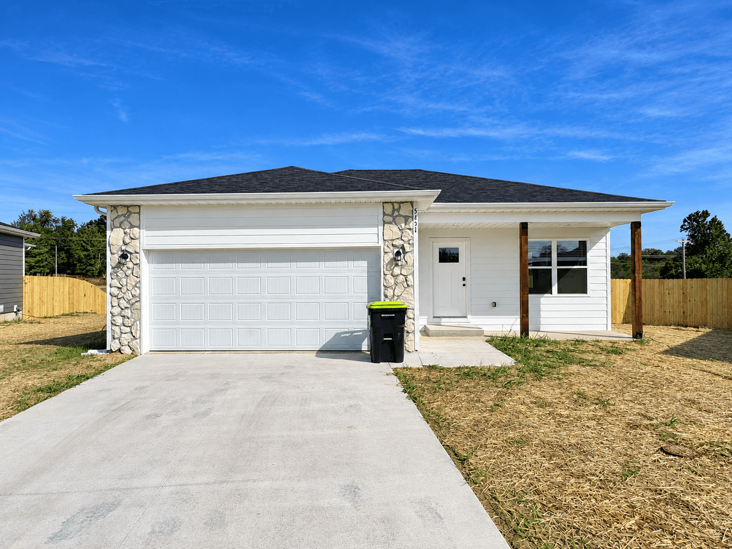 Springfield House: 5151 W Crestmere Drive