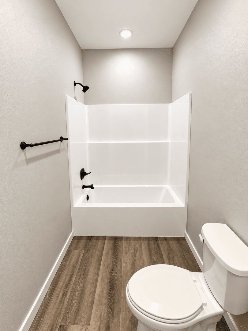 Springfield House: 5157 W Crestmere Drive